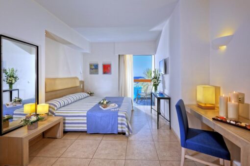 Hotel deal Sitia Beach