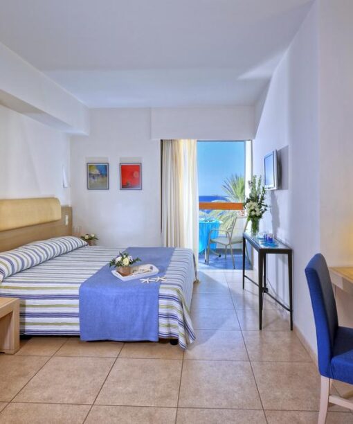 Hotel deal Sitia Beach