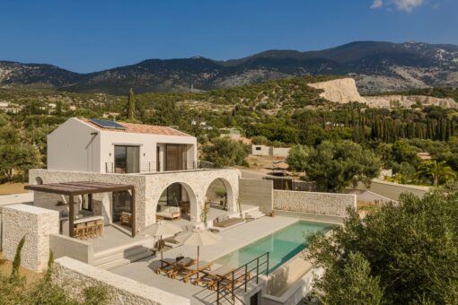Προσφορές ξενοδοχείων για Τραπεζάκι