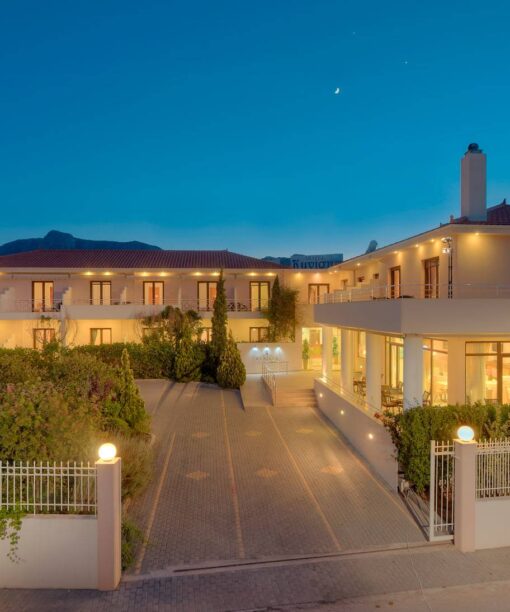 Προσφορές ξενοδοχείων για Πλύτρα